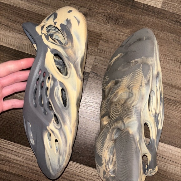 Yeazy Foam Runner MXT - Picture 4 of 5